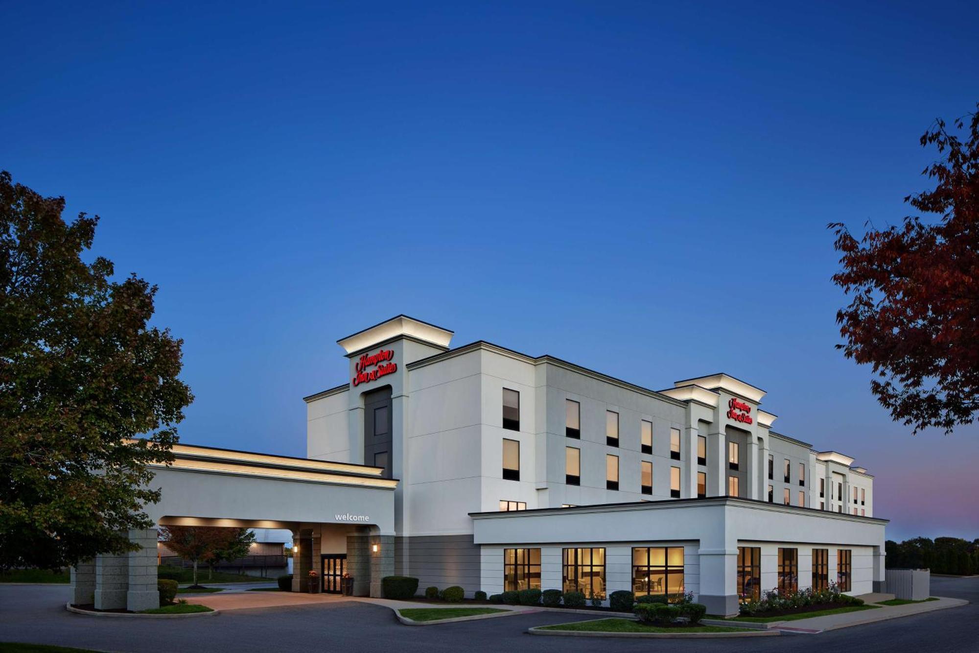 Hampton Inn & Suites Вест-Гейвен Екстер'єр фото